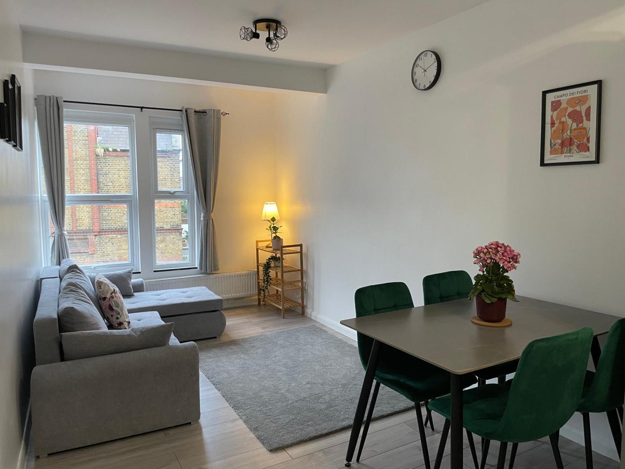 Seven Sisters Hideaway Apartment London Luaran gambar